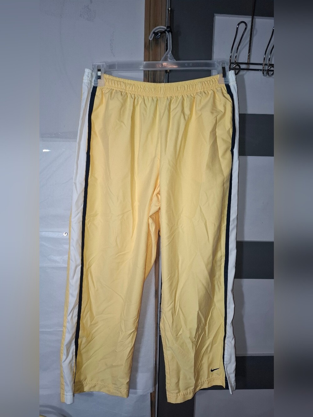 ☆☆SALE☆☆ Vintage Nike Capri-Style Track Pants- NWOT - Picture 5 of 5